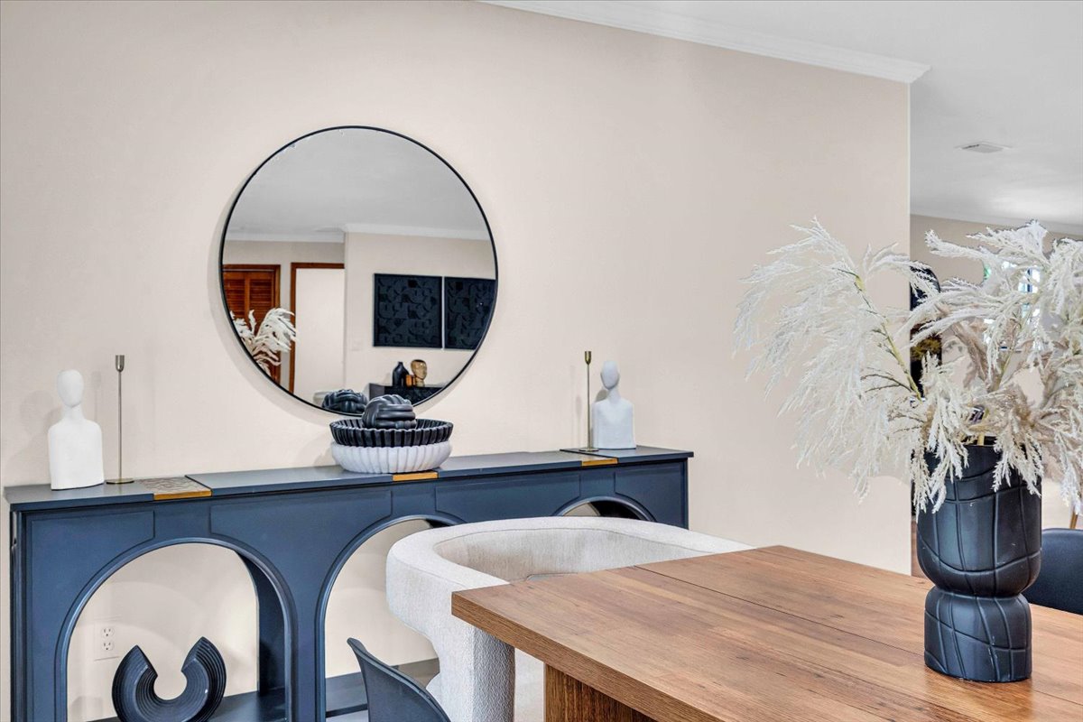 Blackstone Modern · interior view 1 of 12 · design by Laura Pinzón, Tampa FL