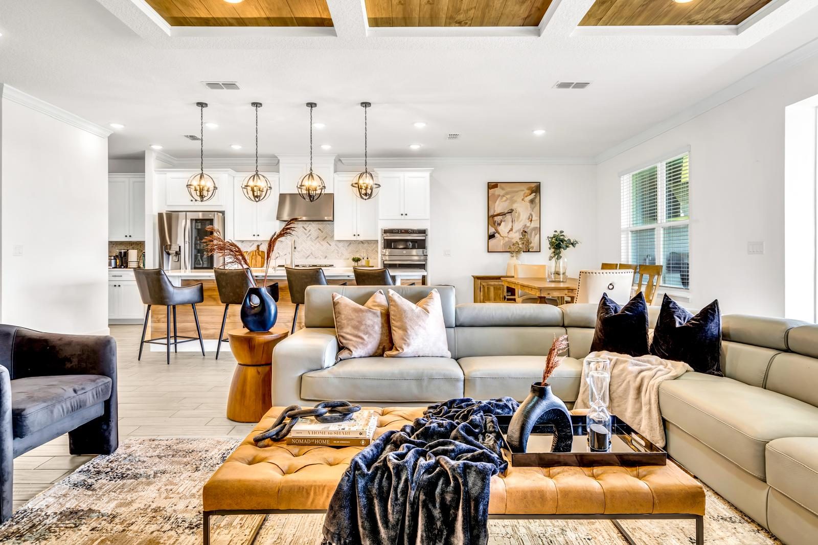 Modern Retreat · interior view 4 of 16 · design by Laura Pinzón, Tampa FL