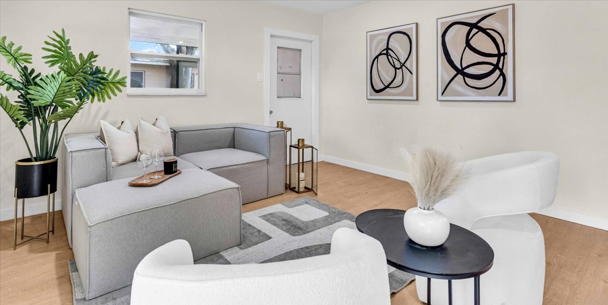 Oak Manor · interior view 10 of 15 · design by Laura Pinzón, Tampa FL