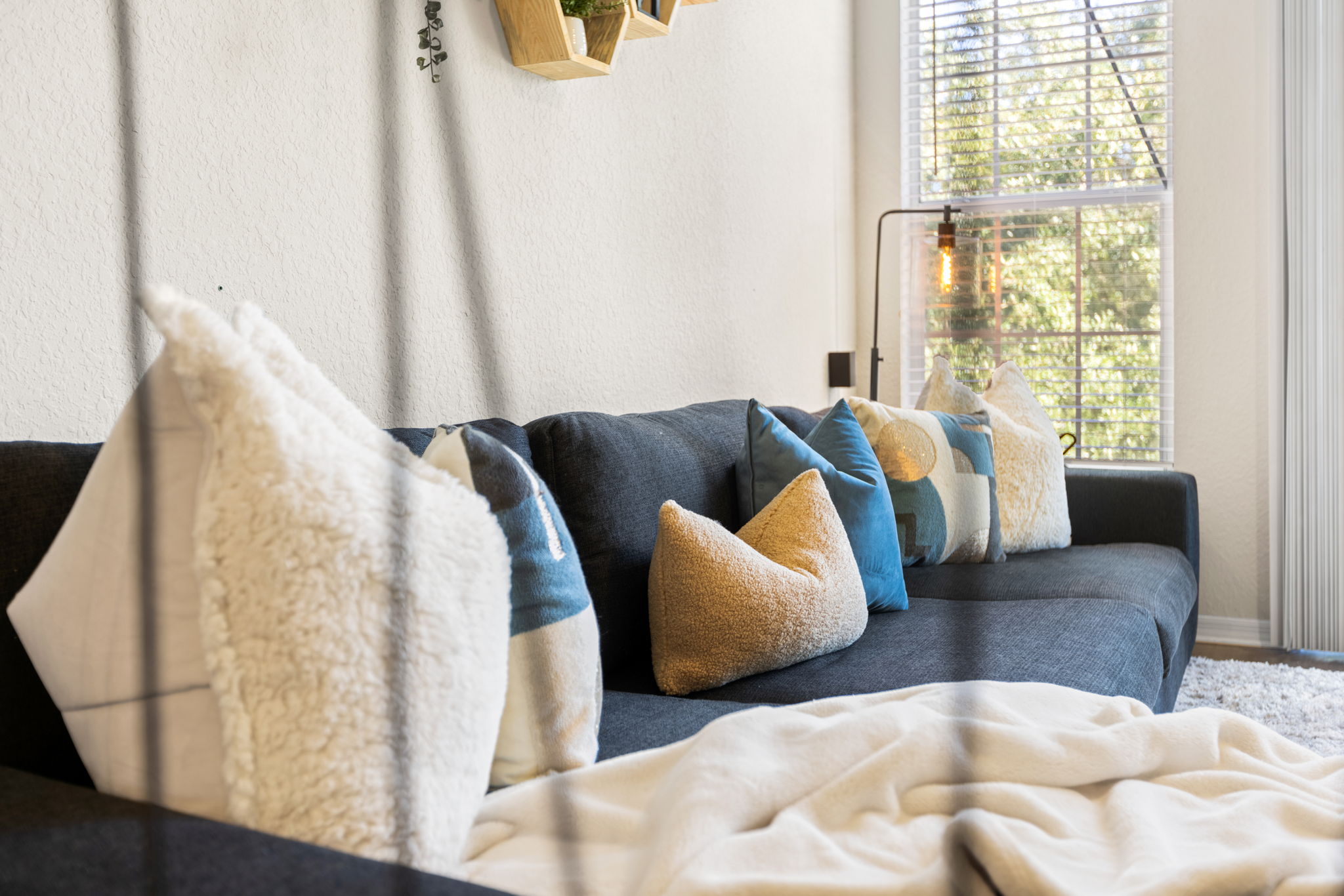 Rustic Loft · interior view 16 of 23 · design by Laura Pinzón, Tampa FL