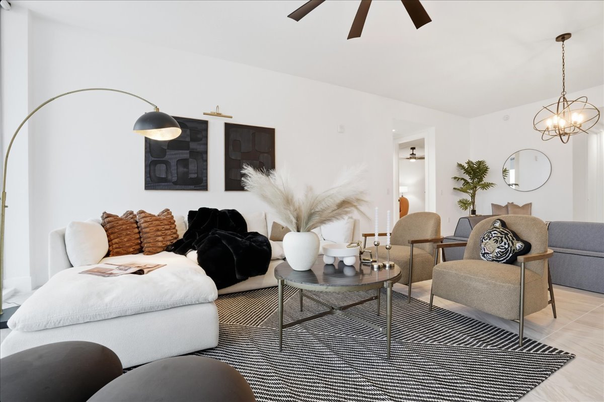 Skyline Collection · interior view 21 of 47 · design by Laura Pinzón, Tampa FL