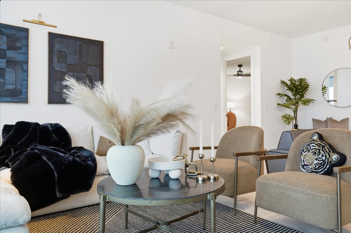 Skyline Collection · interior view 22 of 47 · design by Laura Pinzón, Tampa FL