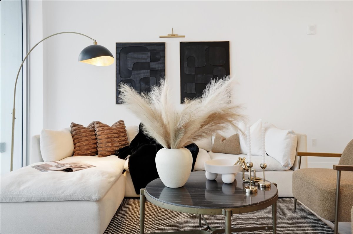 Skyline Collection · interior view 23 of 47 · design by Laura Pinzón, Tampa FL