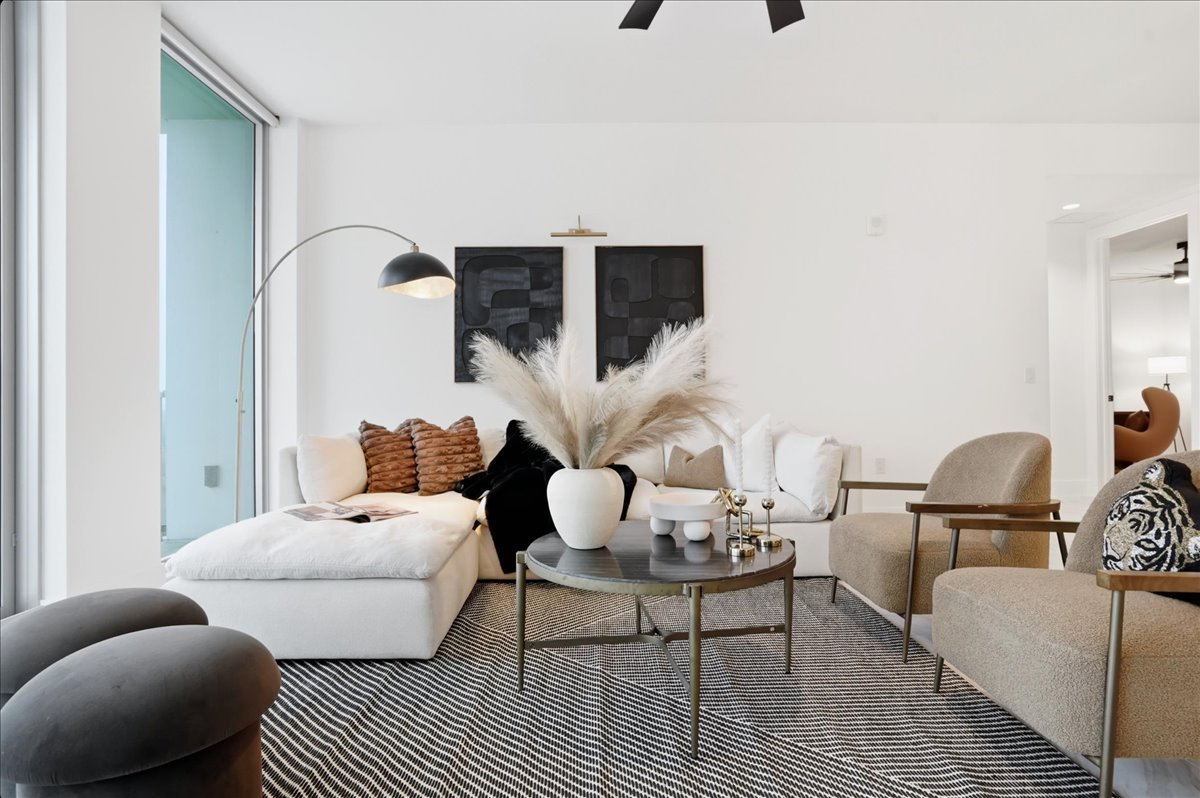 Skyline Collection · interior view 24 of 47 · design by Laura Pinzón, Tampa FL