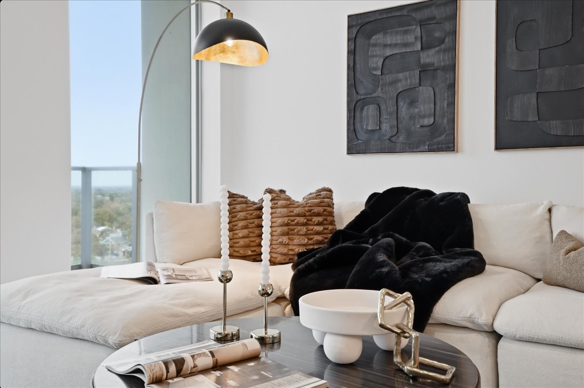 Skyline Collection · interior view 25 of 47 · design by Laura Pinzón, Tampa FL