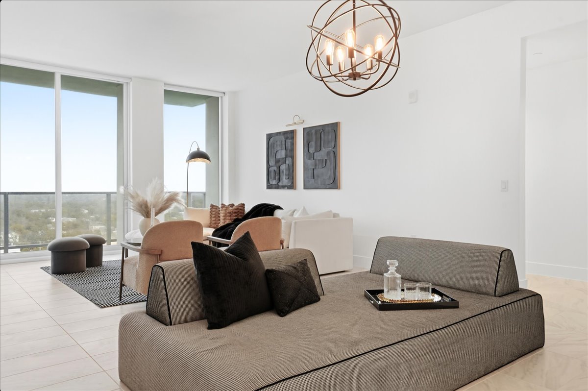 Skyline Collection · interior view 28 of 47 · design by Laura Pinzón, Tampa FL