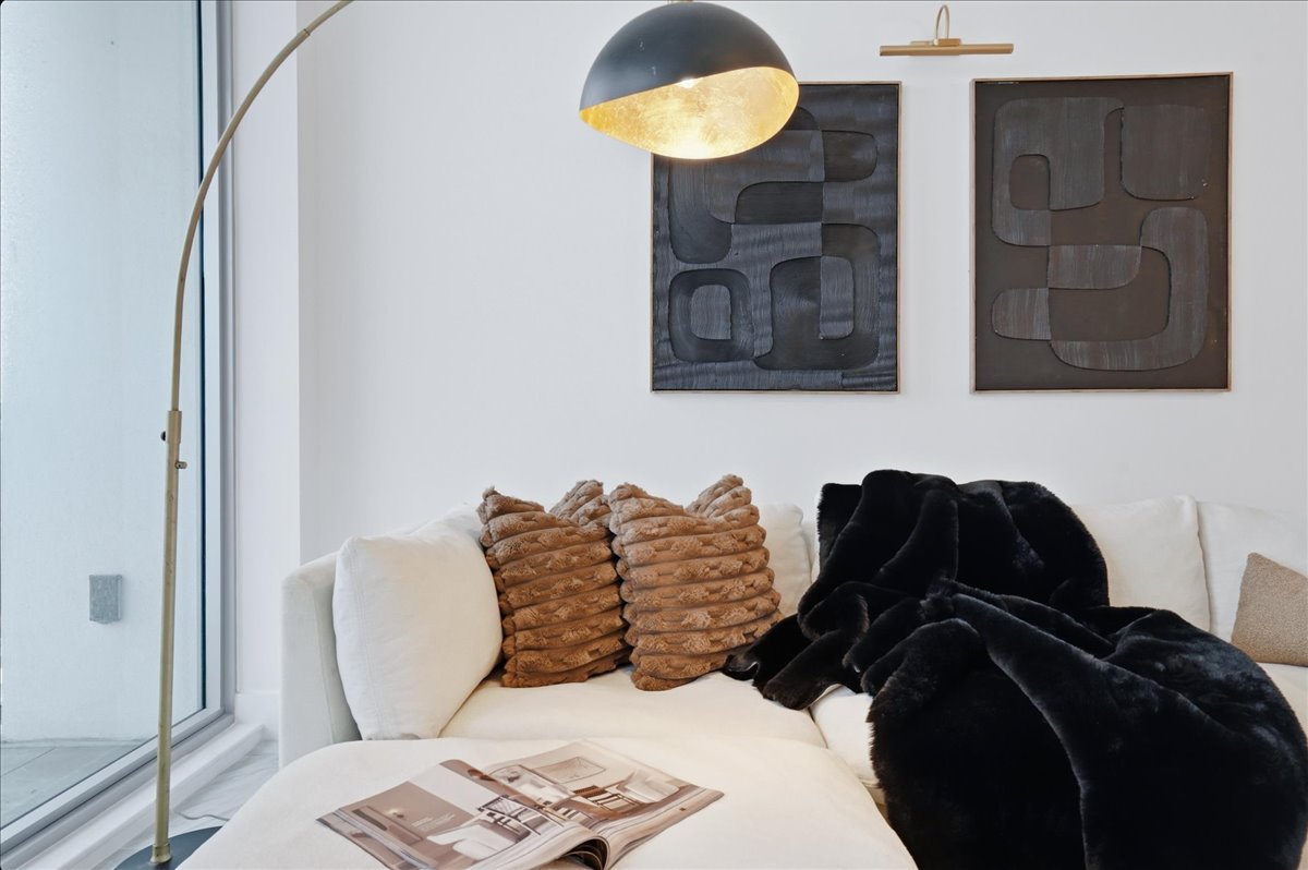 Skyline Collection · interior view 31 of 47 · design by Laura Pinzón, Tampa FL