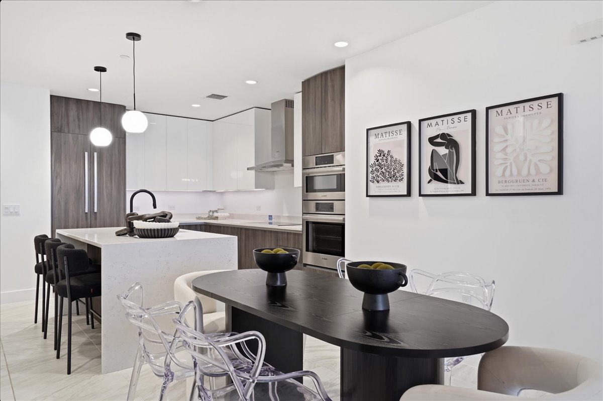 Skyline Collection · interior view 41 of 47 · design by Laura Pinzón, Tampa FL