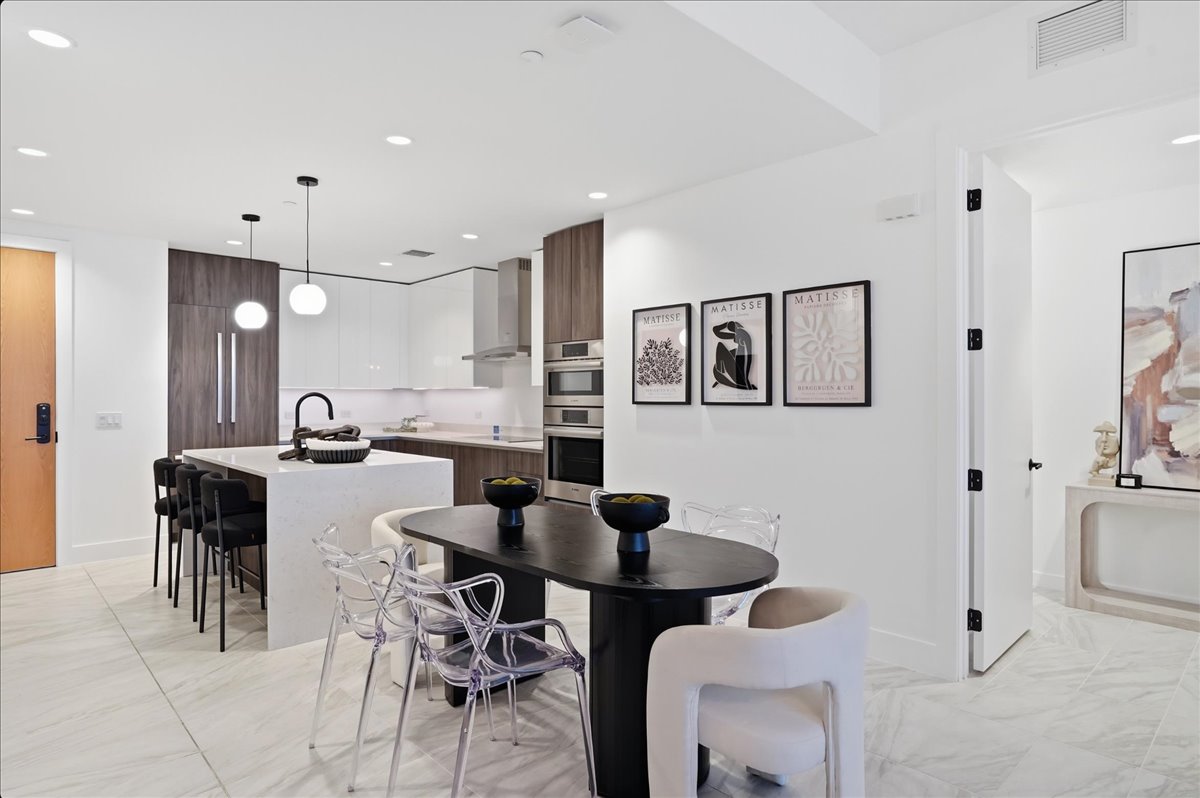 Skyline Collection · interior view 42 of 47 · design by Laura Pinzón, Tampa FL