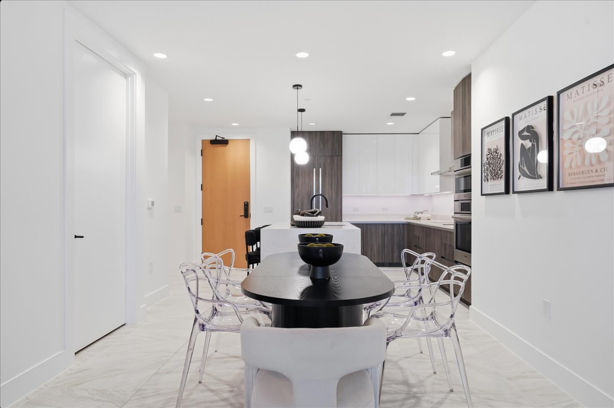 Skyline Collection · interior view 43 of 47 · design by Laura Pinzón, Tampa FL