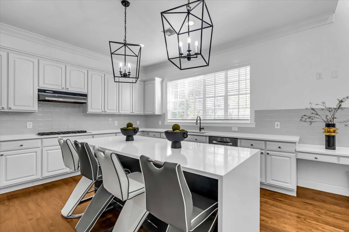 The Line House · interior view 16 of 31 · design by Laura Pinzón, Tampa FL