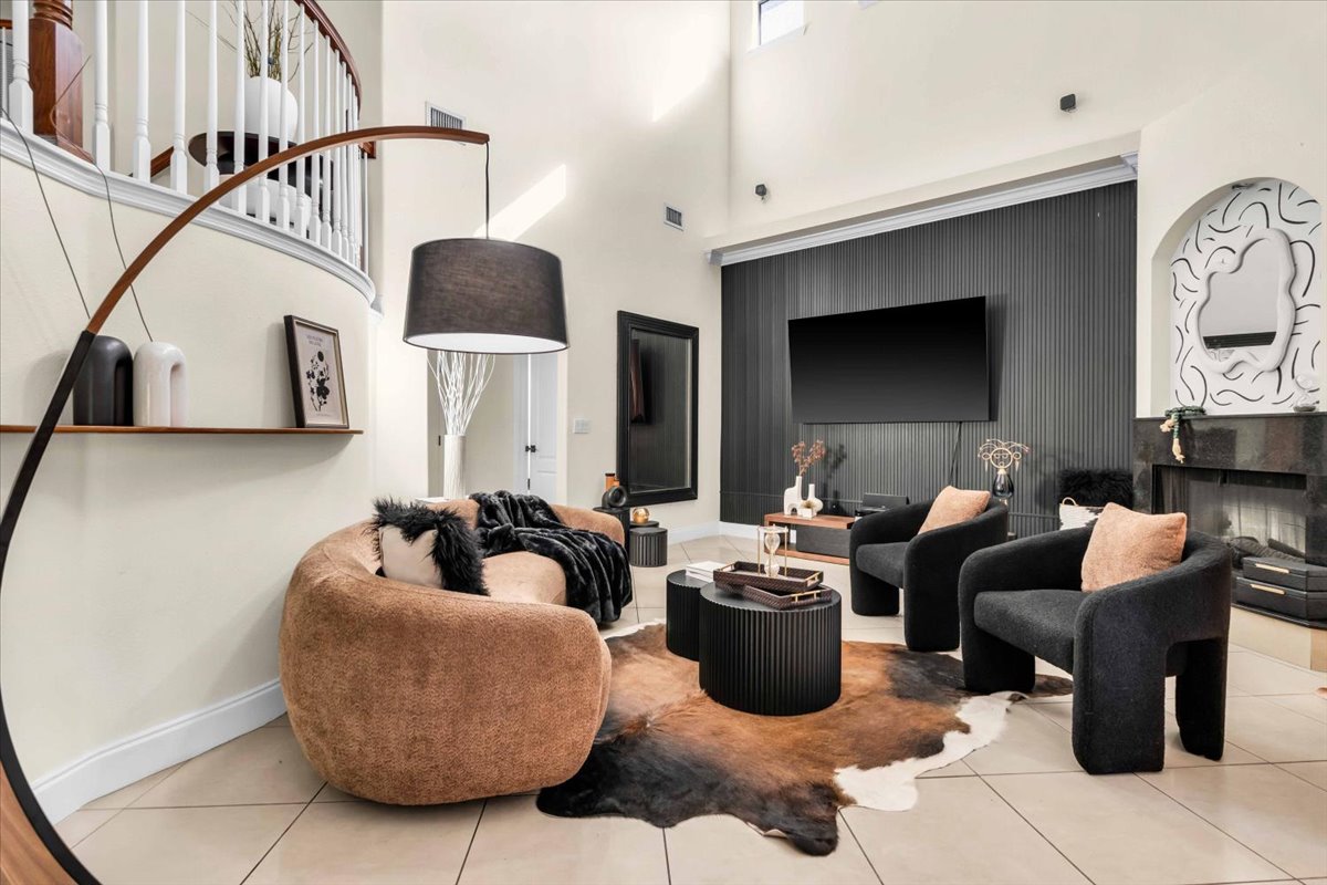 The Mason Butterfly · interior view 11 of 20 · design by Laura Pinzón, Tampa FL